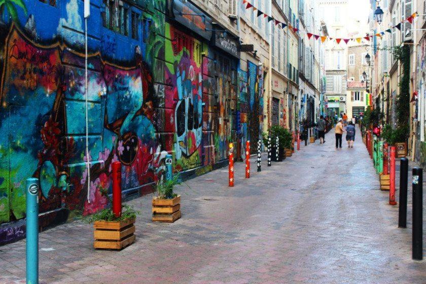 La Plaine Cours Julien: Private Room in Lively Marseille Apartment Exterior photo